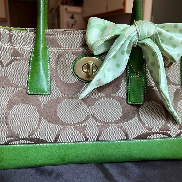 2008 Coach bag, tan with green leather trim, gently used - Picture 5 of 15